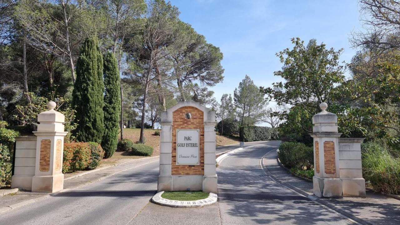 Chez K&D Studio Nature Avec Piscine St Raphael Сен-Рафаэль Экстерьер фото